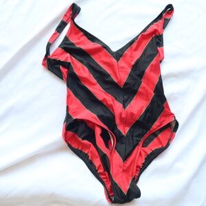 Jantzen Vintage Swimsuit One Piece Size 14 Bathing Suit Vtg Red/Black Pattern
